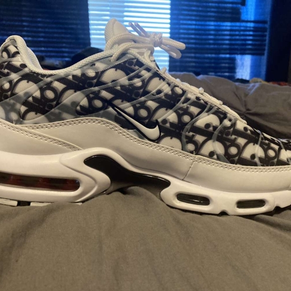 nike air max plus dior - Picture 3 of 4